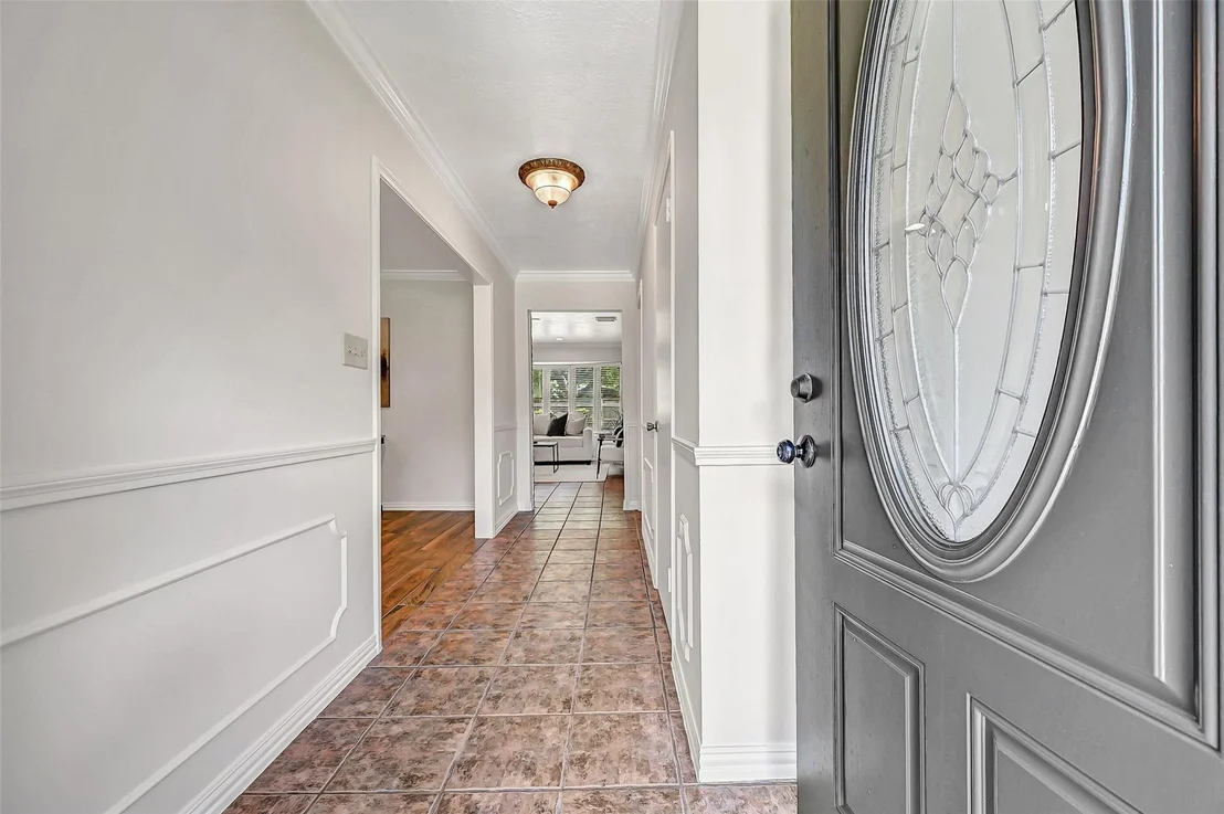 Photo of 705 Quaker Drive