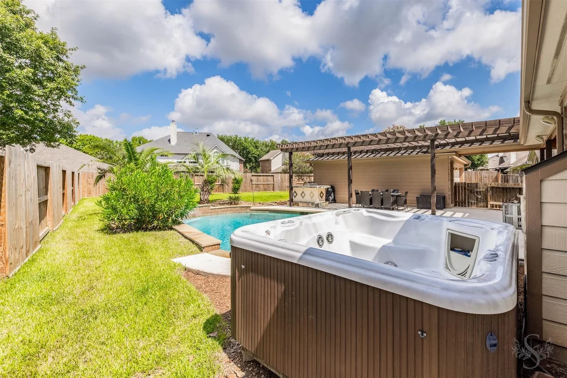 Photo of 1206 Paralee Drive