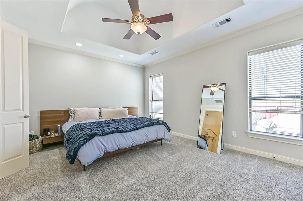 Photo of 2425 Polk Street