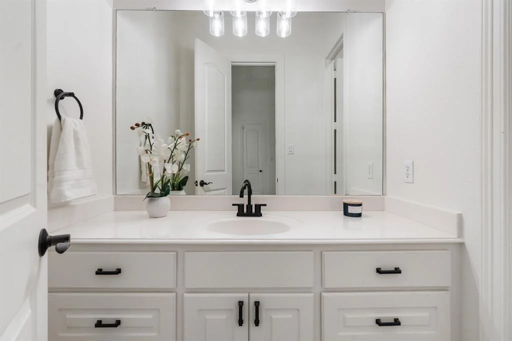 Photo of 337 W Pines Drive