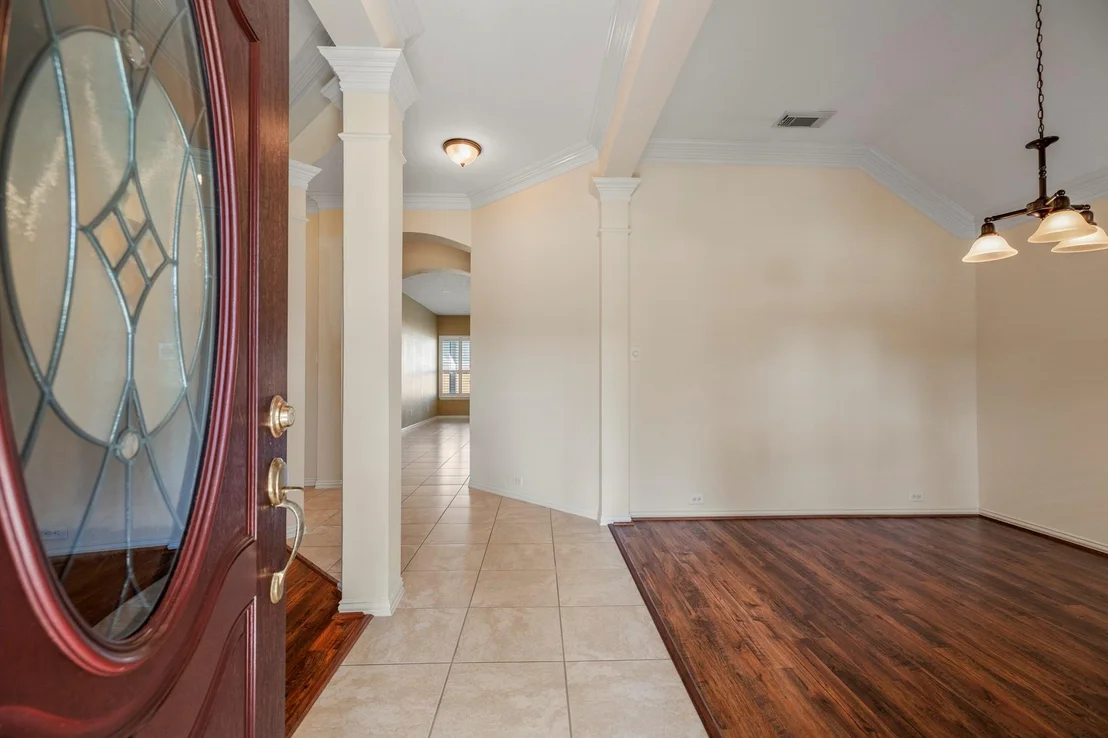 Photo of 20014 Queens Oak Court