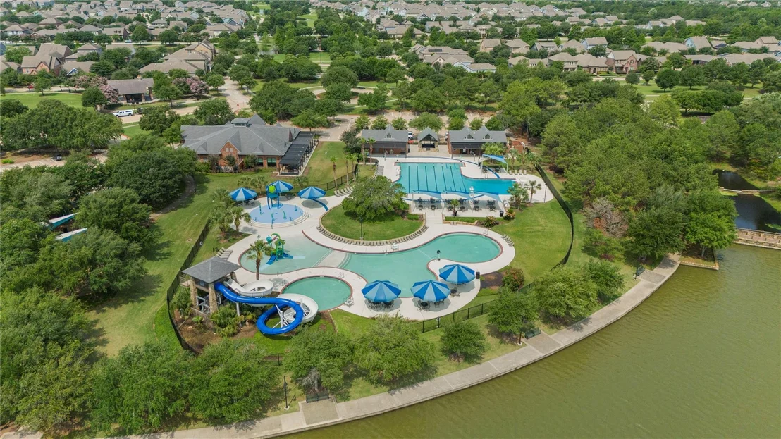Photo of 18334 N Elizabeth Shore Loop