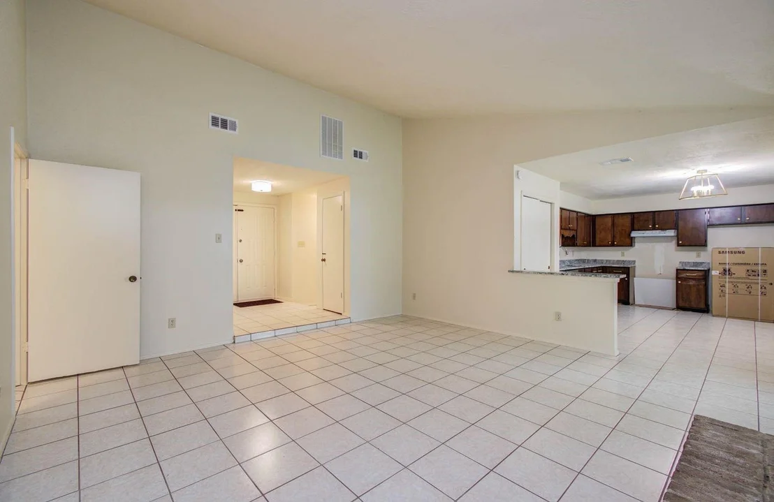Photo of 7902 White Swan Drive