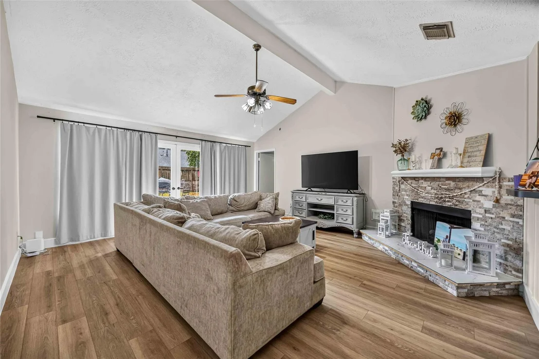 Photo of 19310 Bristlestar Drive