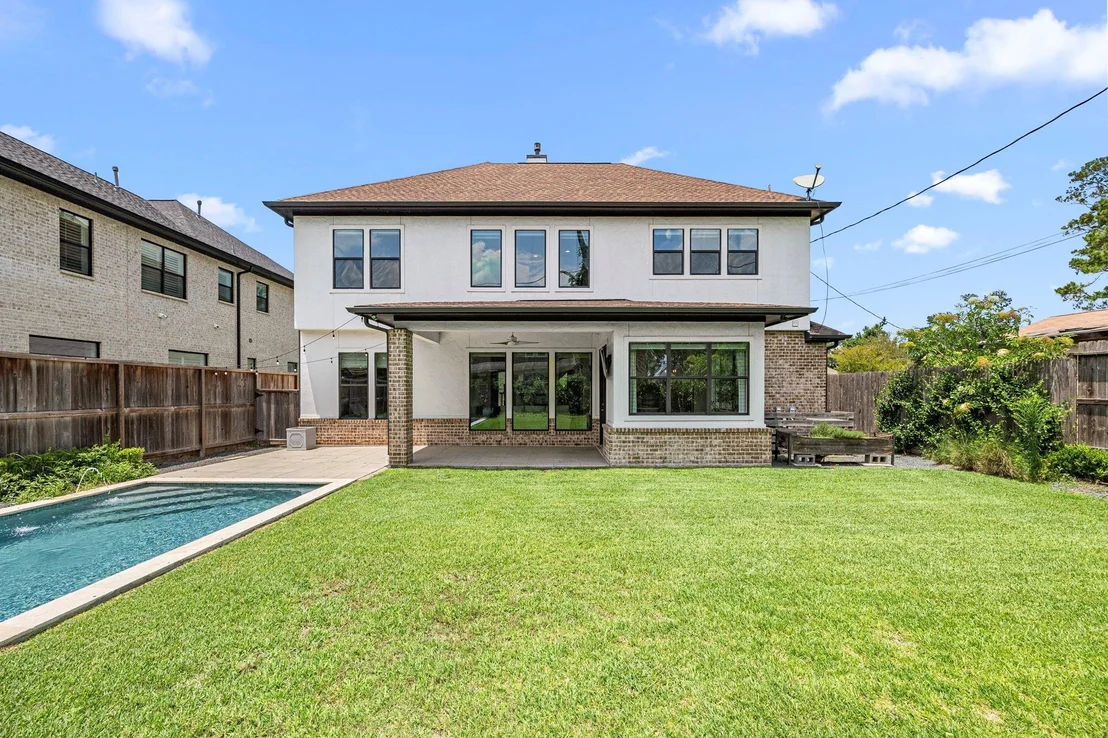 Photo of 1211 Chamboard Lane
