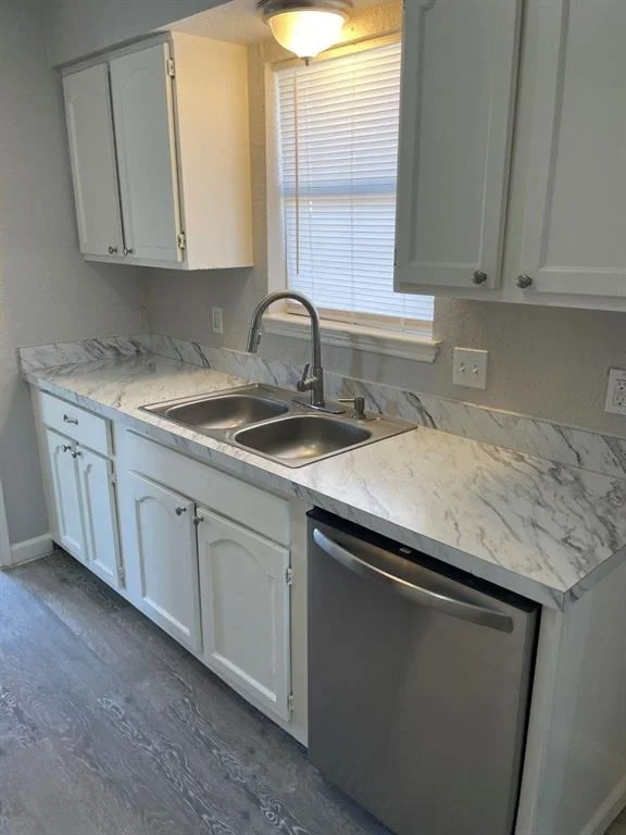 Photo of 4914 Fairgreen Lane