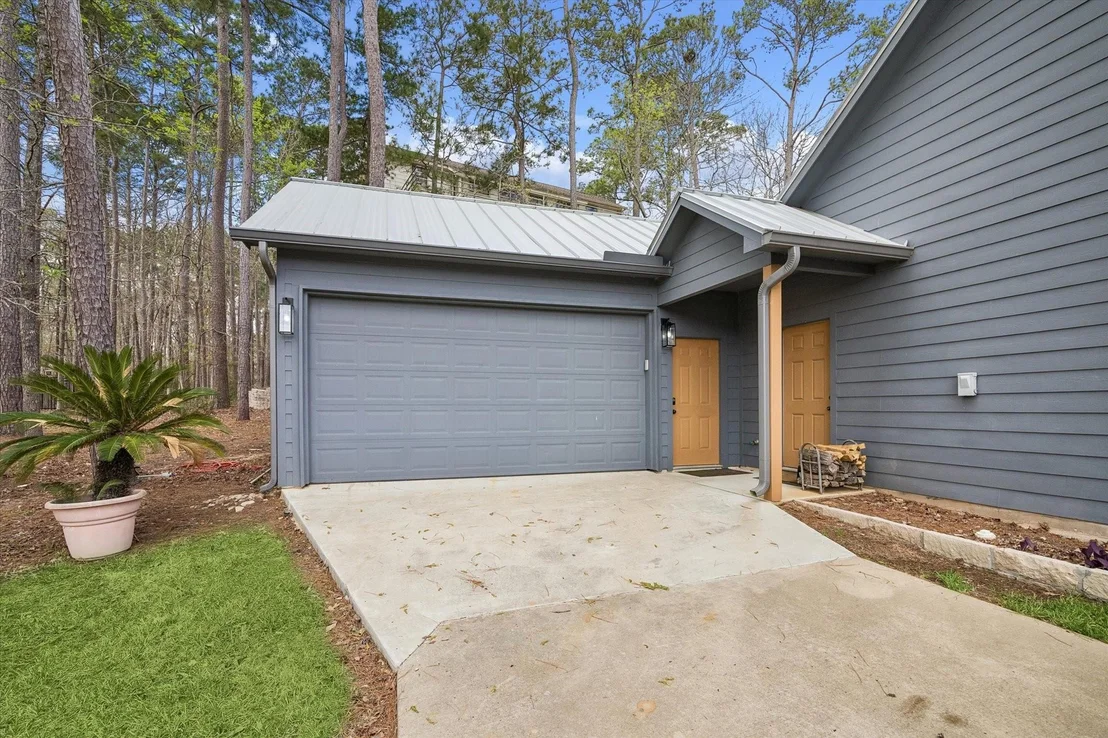 Photo of 90 Twinstone Circle