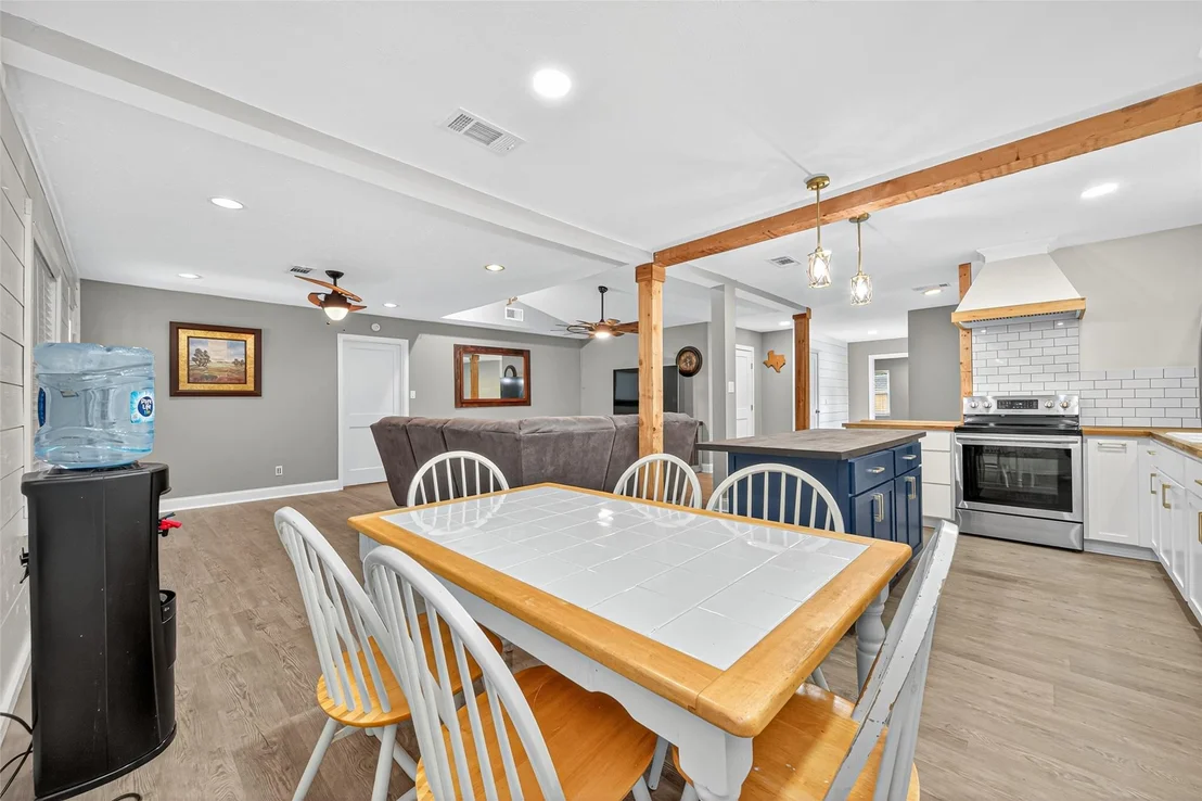 Photo of 507 Springwater Drive