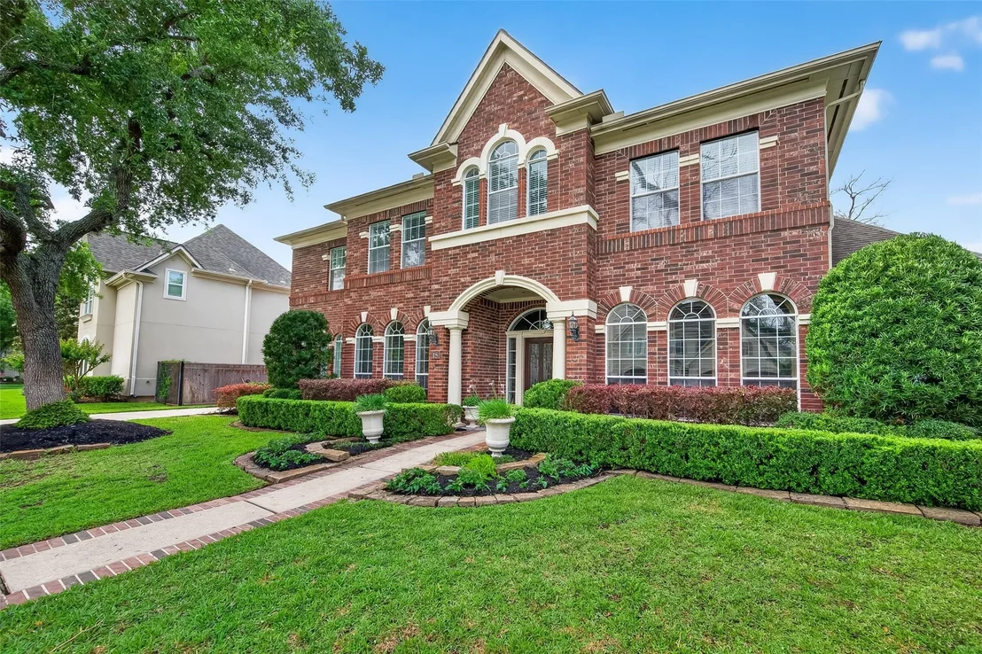 Photo of 15 Stonecliff Circle