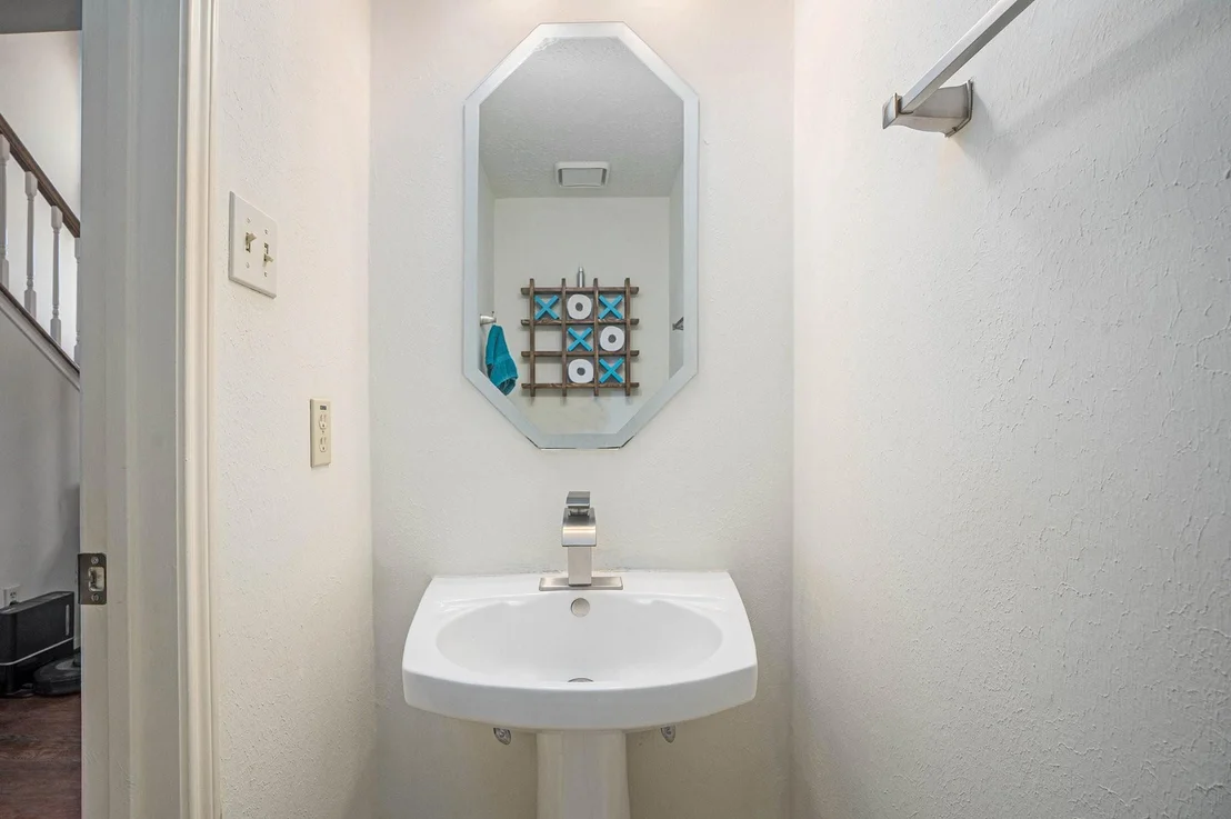Photo of 1003 Glenview Drive