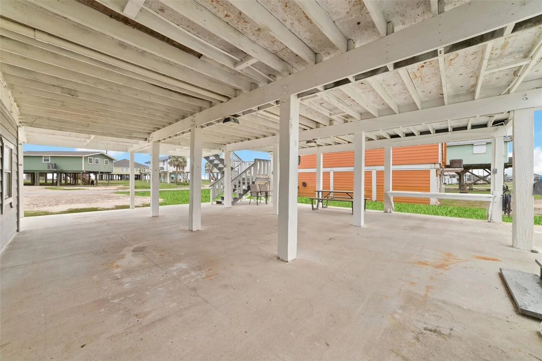 Photo of 610 Seashell Drive