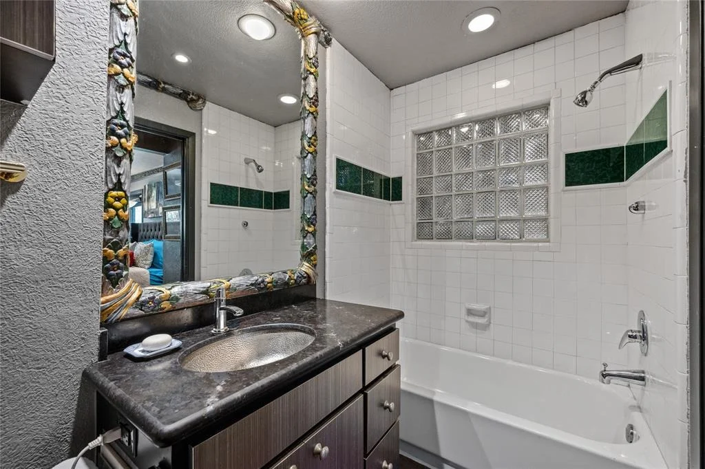 Photo of 57 Carolane Trail