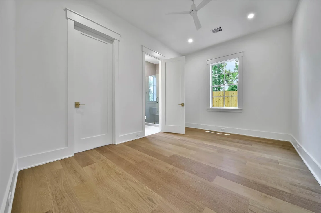Photo of 1191 Chamboard Lane