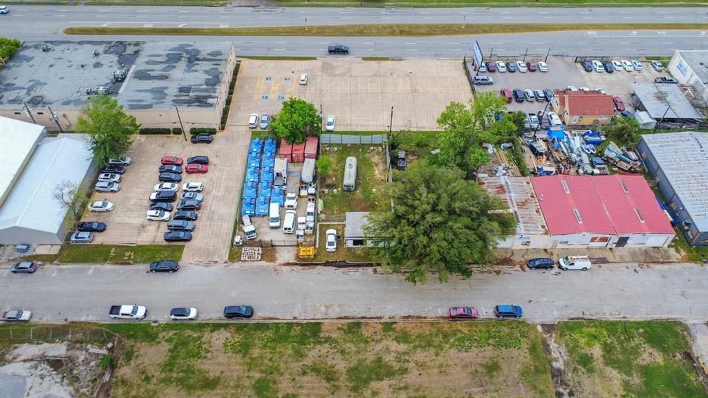 Photo of 8330 Lockheed Avenue