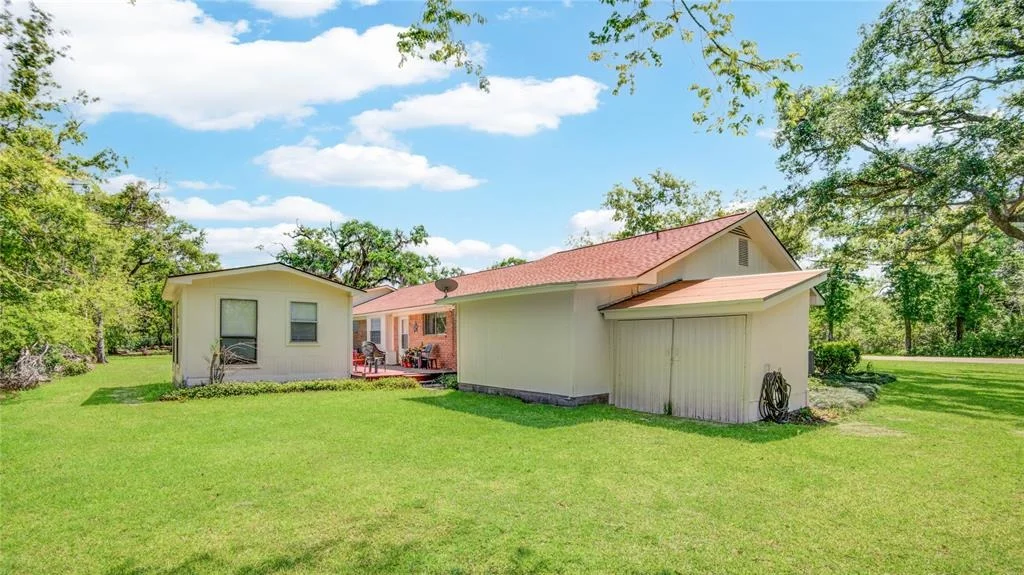 Photo of 95 Robinhood Lane