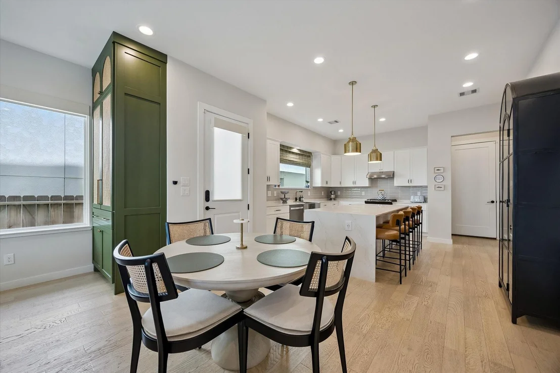 Photo of 5532 Darling Street