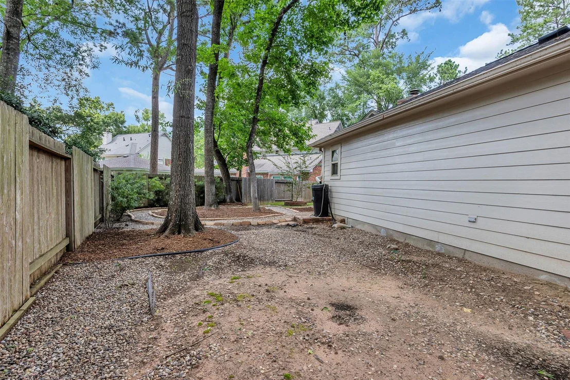 Photo of 118 Quiet Oak Circle