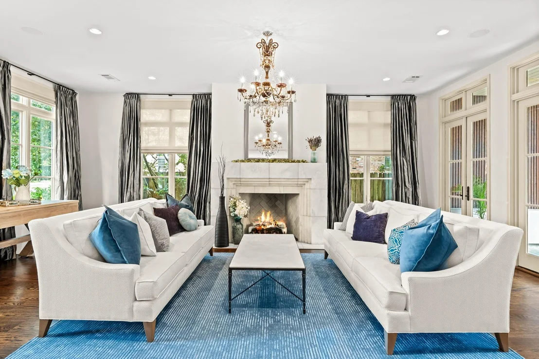 Photo of 1116 Danbury Road