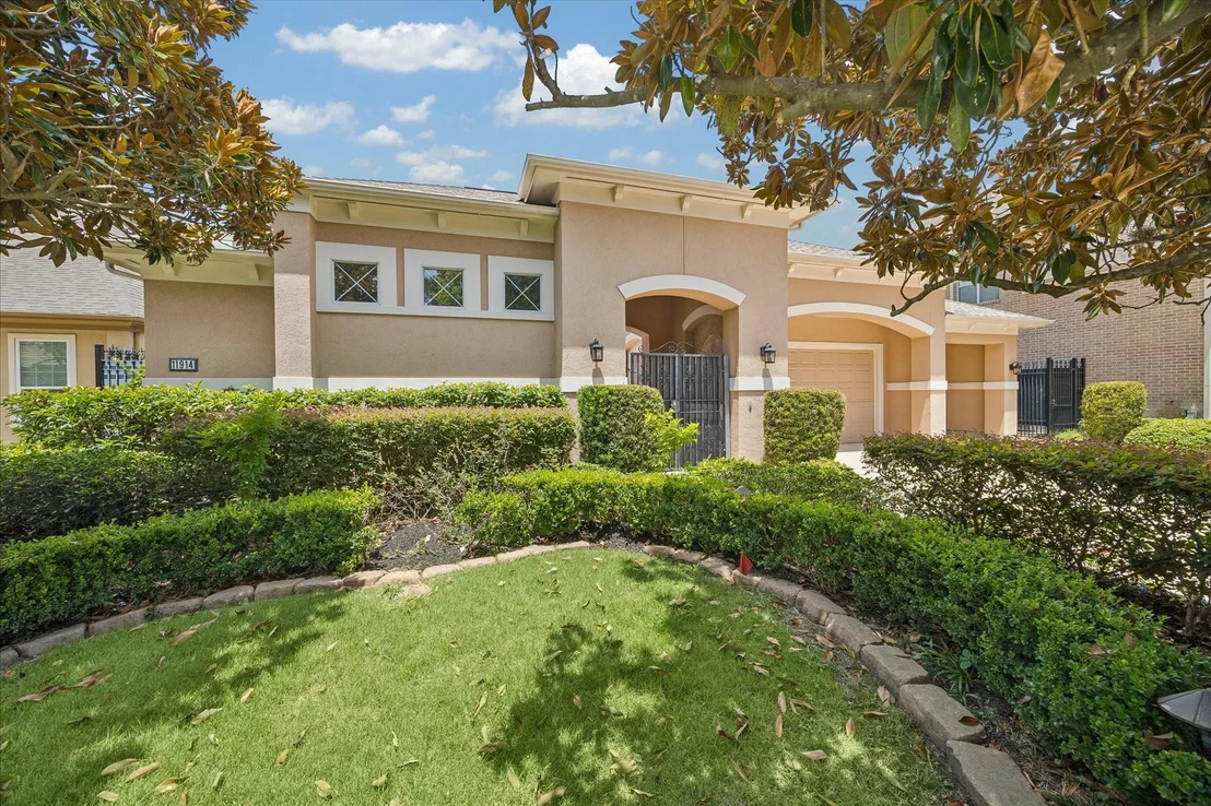 Photo of 11914 Legend Manor Drive