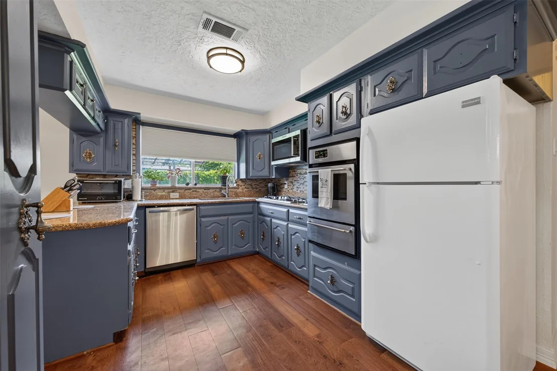 Photo of 7615 Azalea Street