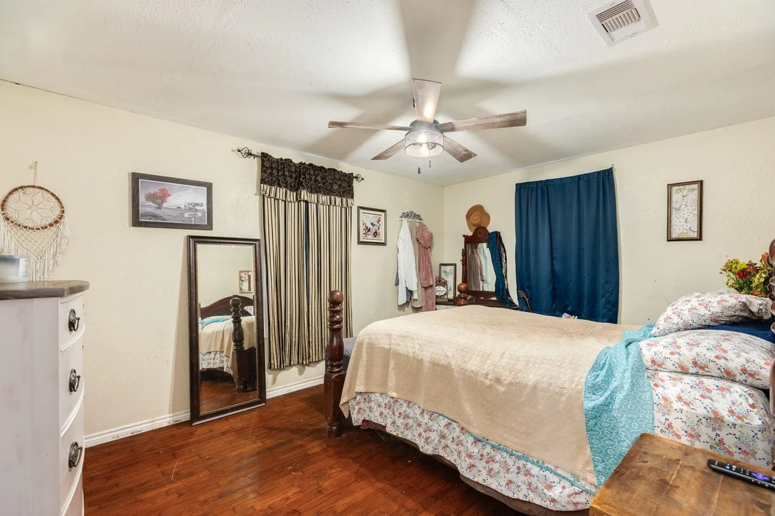 Photo of 302 Britt Bailey Blvd