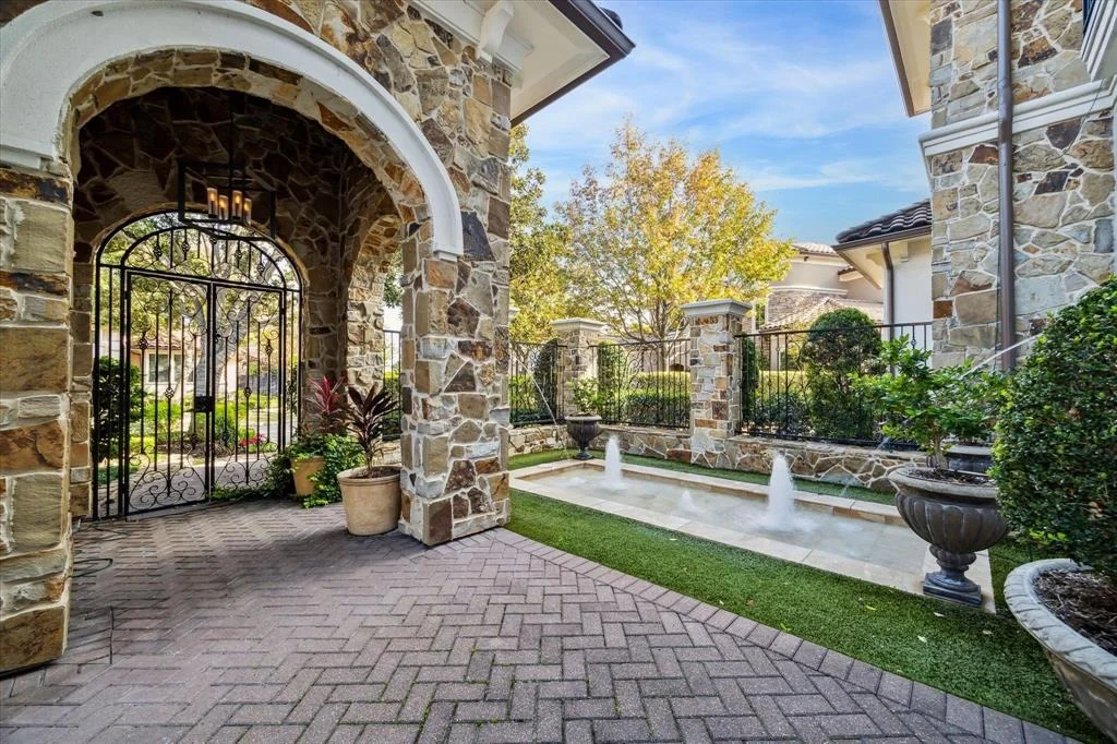 Photo of 3610 St Tropez Way