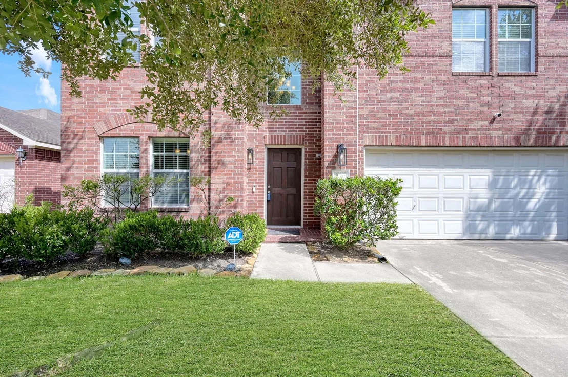 Photo of 30327 Deleon Fields Drive