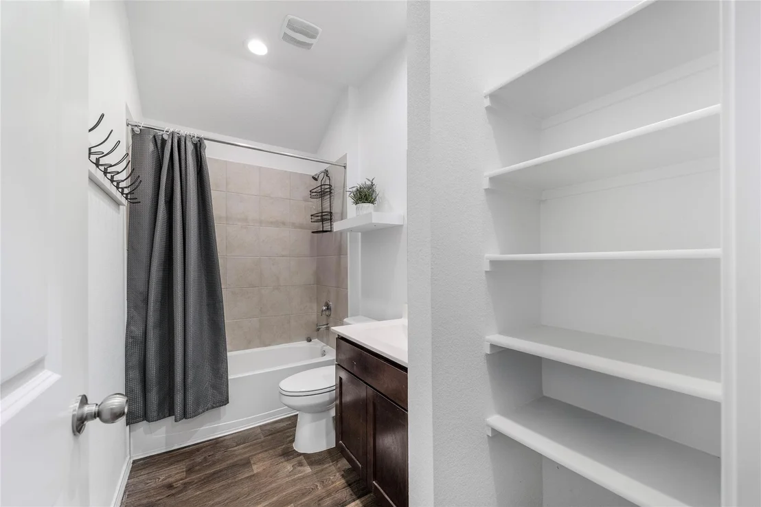 Photo of 2906 Roman Forest Boulevard