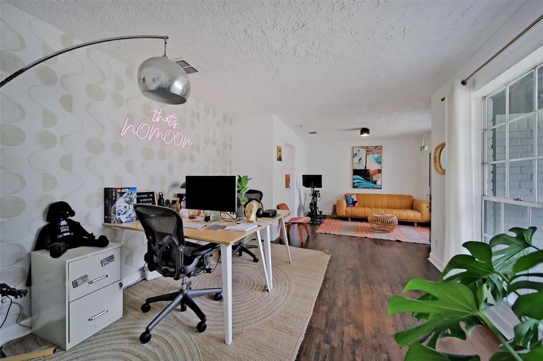 Photo of 323 Gentilly Drive
