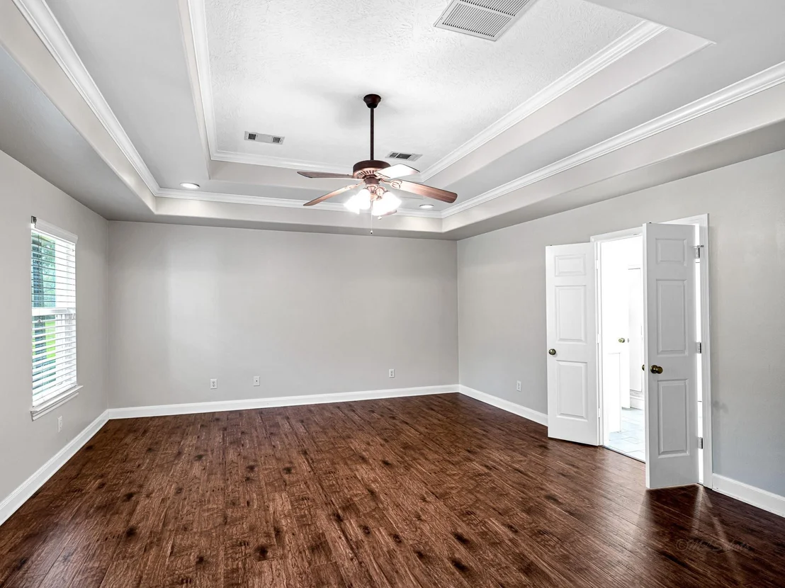 Photo of 32601 Rogers Road