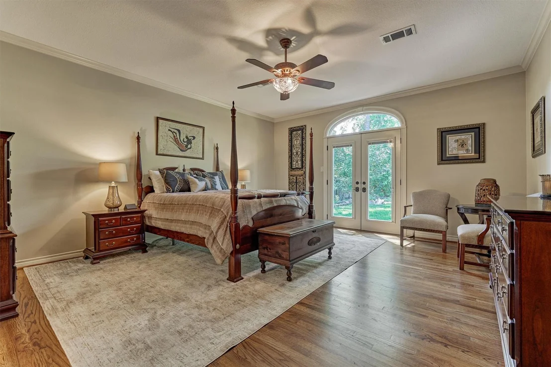 Photo of 150 Lake View Circle