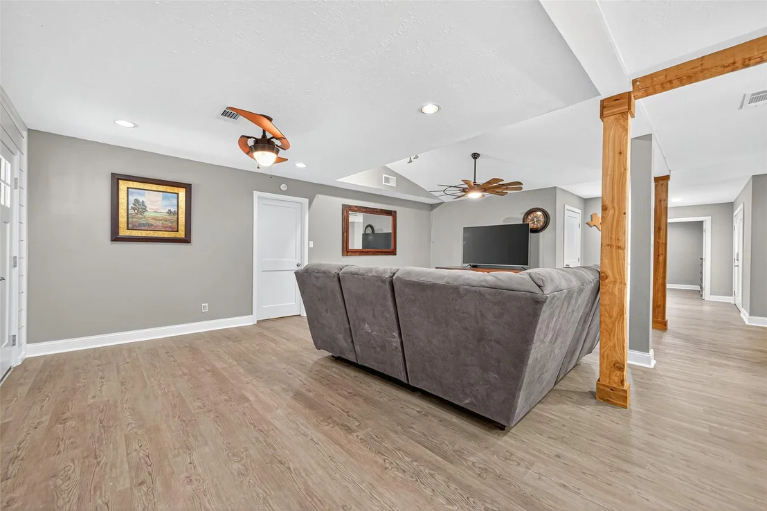 Photo of 507 Springwater Drive