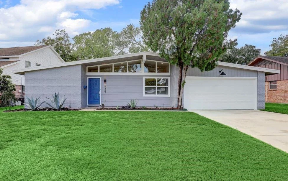 Photo of 5207 Benning Drive