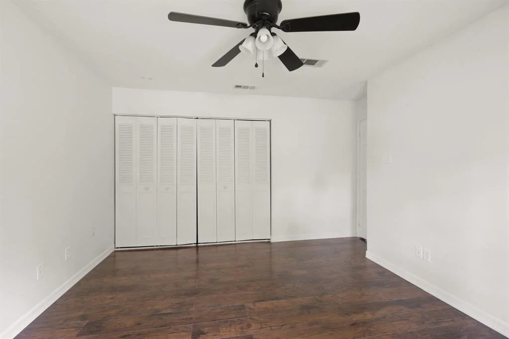 Photo of 2211 Willow Point Drive