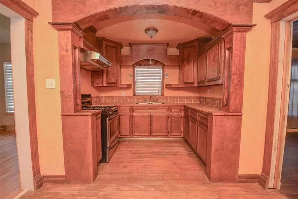 Photo of 529 W 4th Street