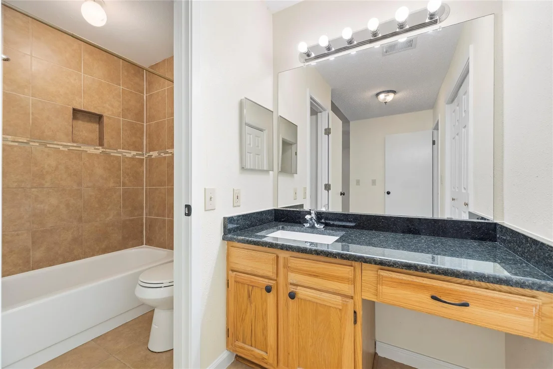 Photo of 18007 Brooknoll Drive