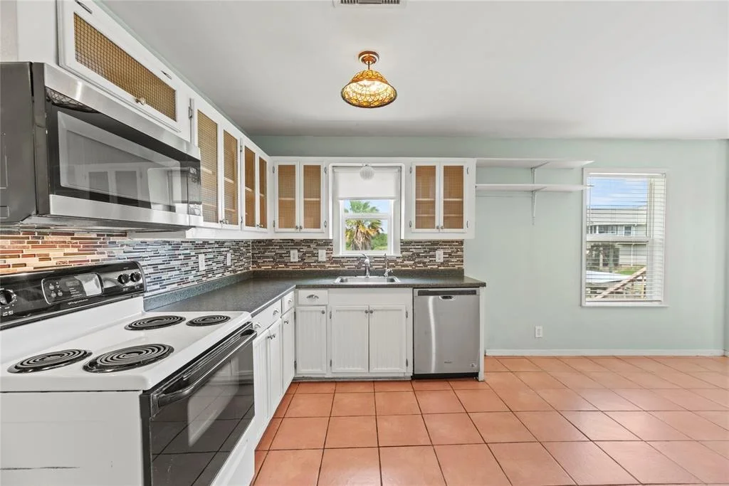 Photo of 450 Creek Drive