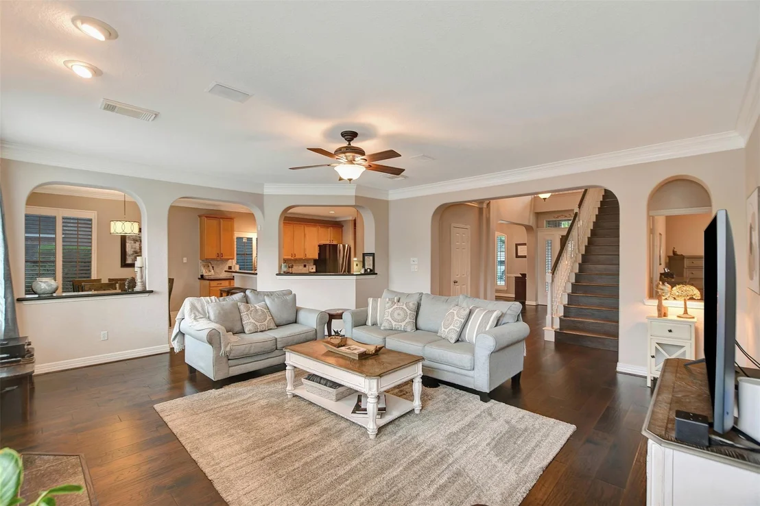 Photo of 15918 Lake Loop Drive