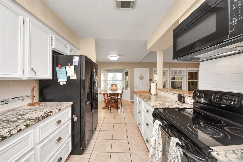Photo of 20521 Lakeside Drive