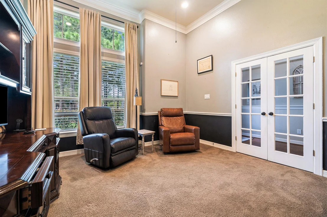 Photo of 15219 Mccall Park
