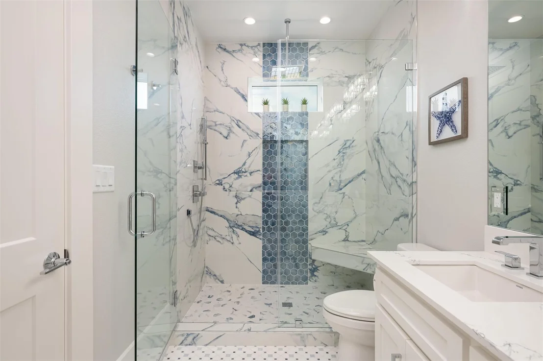 Photo of 2425 Audubon Avenue