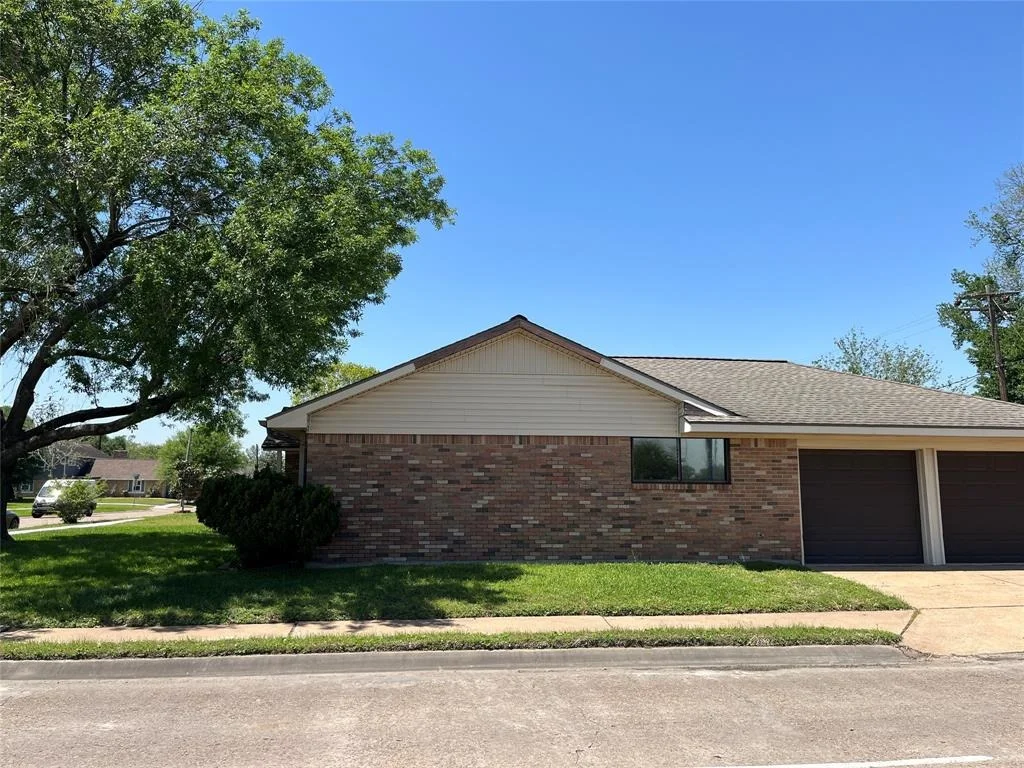 Photo of 1711 Blackburn Drive