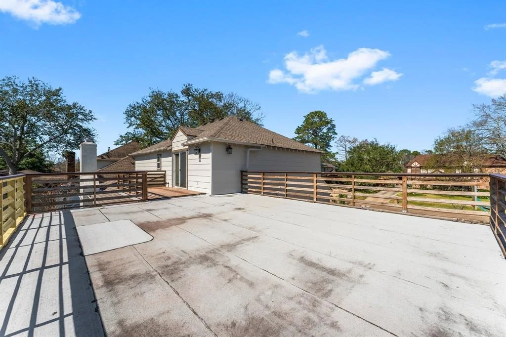 Photo of 15806 Mesa Verde Drive