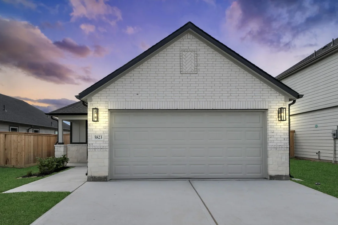 Photo of 5823 Madison Trail Drive