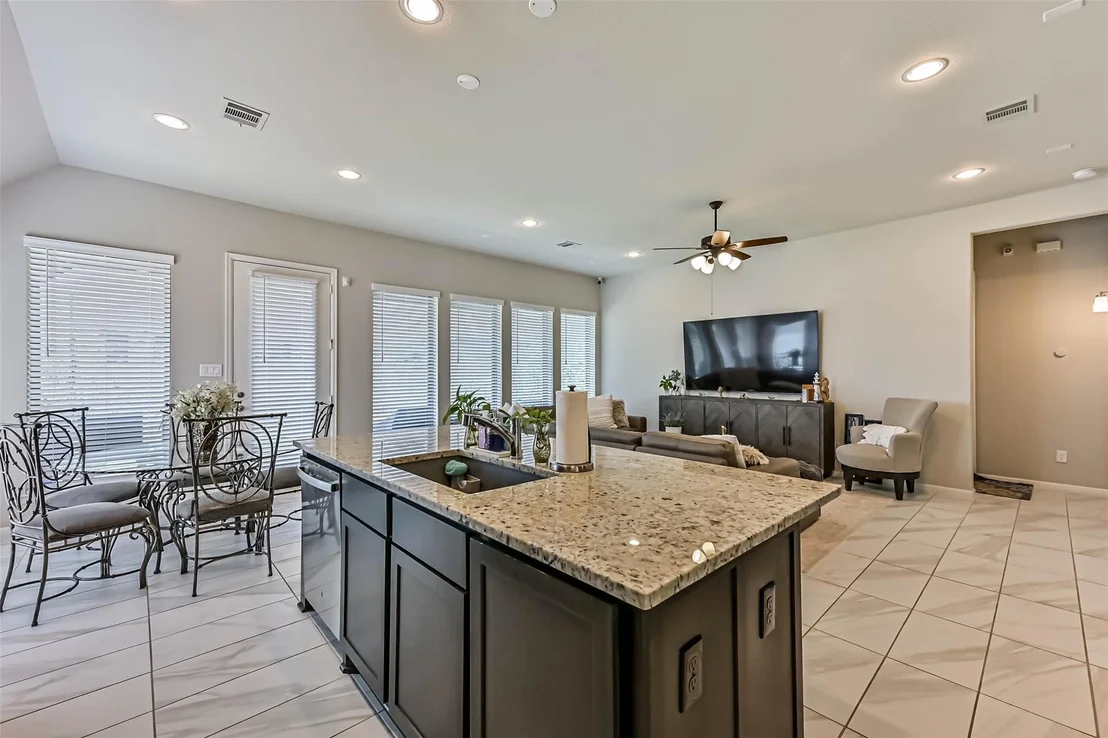 Photo of 5138 Walnut Grove Lane