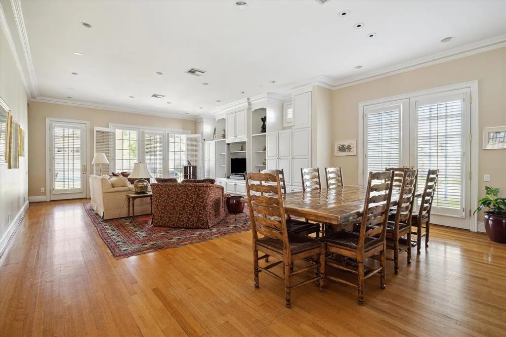 Photo of 6632 Brompton Road