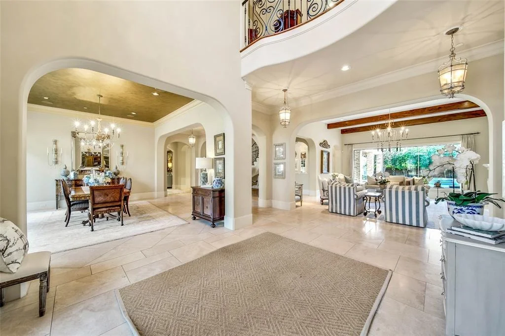 Photo of 306 Rainier Drive