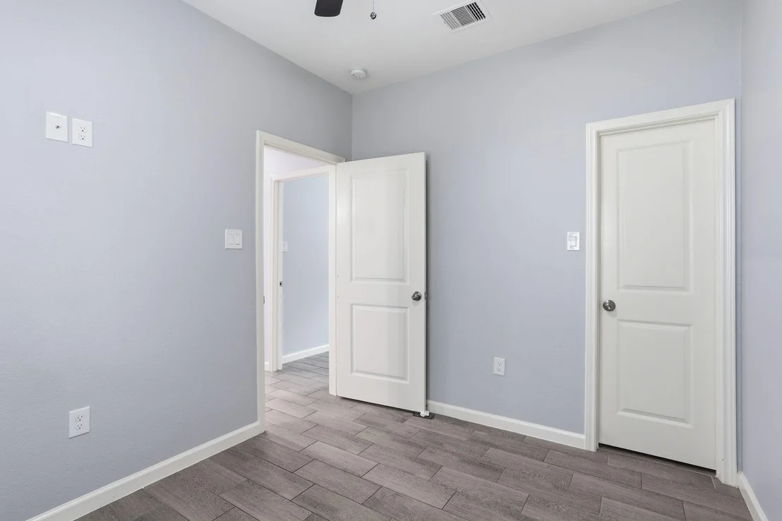 Photo of 16919 Balmoral