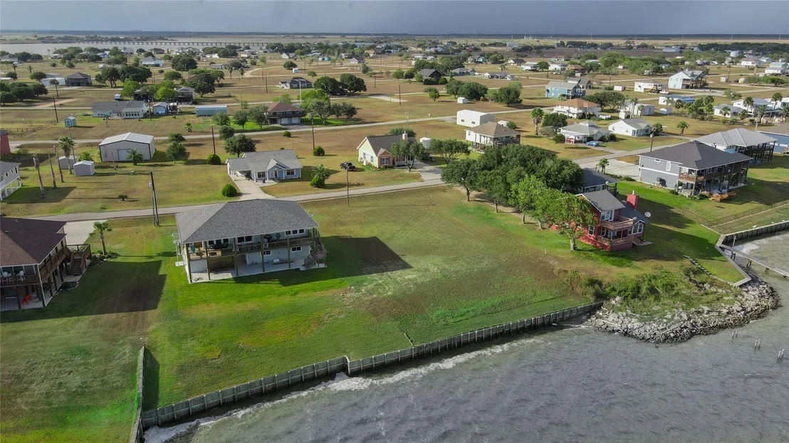 Photo of 1664 W Bayshore Drive