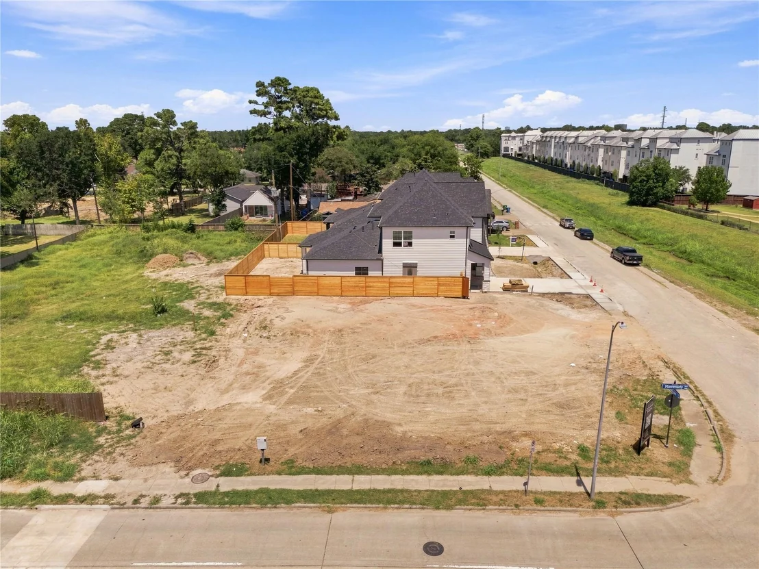 Photo of 2105 Mckean Drive